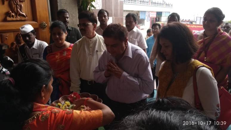 CS & Collector Family Visit to Durga Temple Photos 01