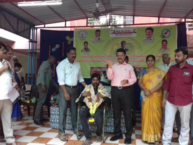 Digital Class Room Inauguration at Patamata High School 11-Dec-2018 Photos Kumar Falicitated.jpg